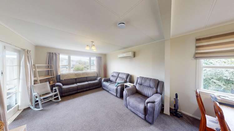 2 Balmoral Crescent 1227_3