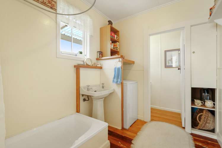 711 Mount Pleasant Road Thames_19