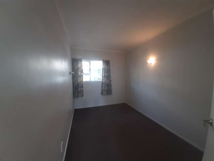 2/25 Saint Vincent Avenue Remuera_8