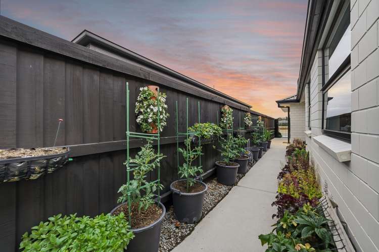 30 Shrimpton Avenue Woodend_17