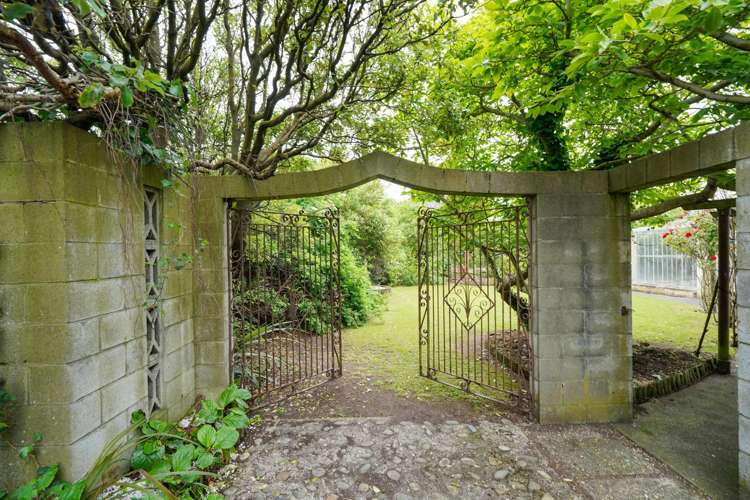 249 Queens Drive Windsor_29