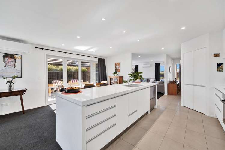 16 Whitau Place_2