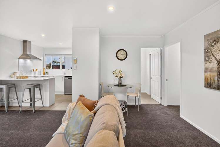 1/322 Royal Road Massey_10