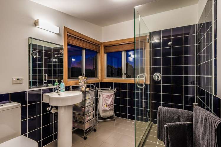 7 The Terrace Herald Island_16