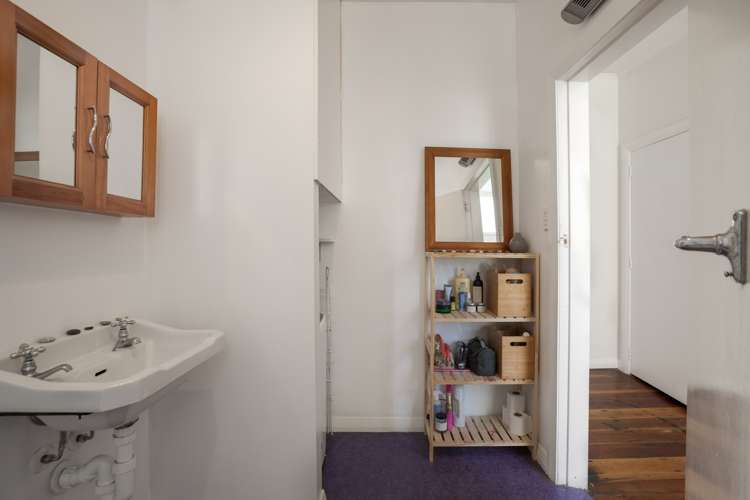 38 Roy Street Newtown_7