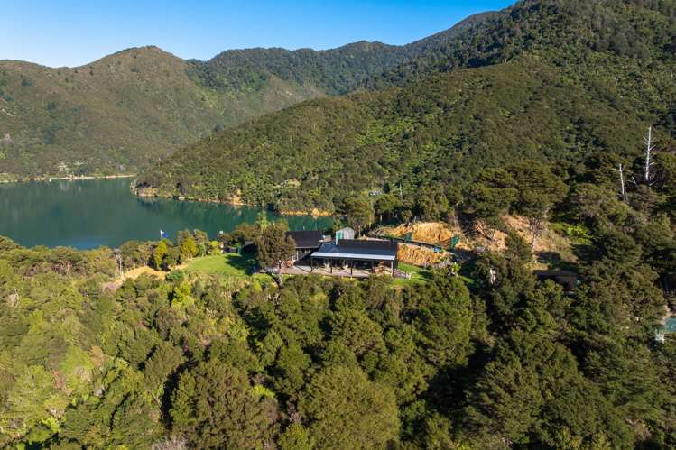 448 Tamuakawawe Bay Marlborough Sounds_22