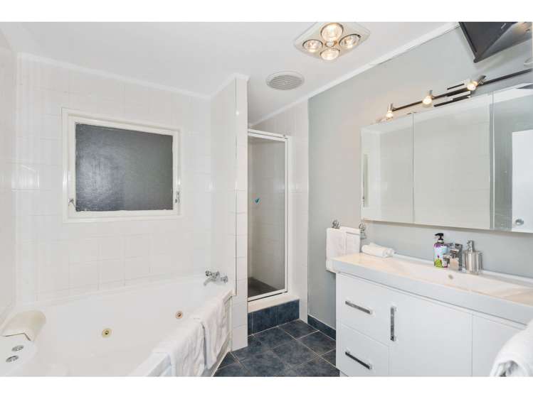 12 Iorangi Place Hillpark_10