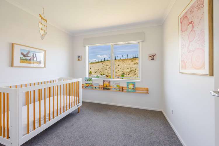 1 Country Lane Waipawa_12