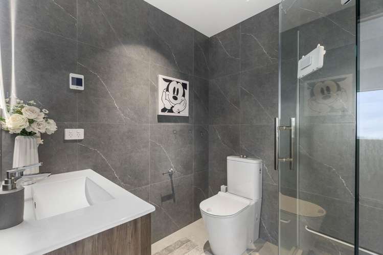 1/18 Riverview Road New Lynn_20