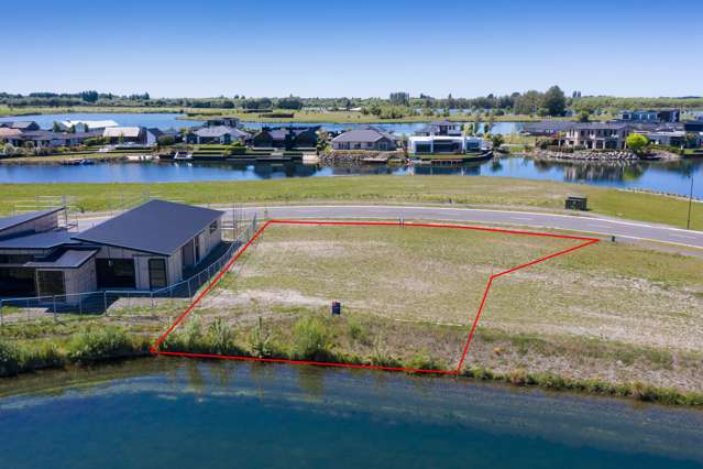 Lot 121 Bridgewater Quay Lake Hood_3