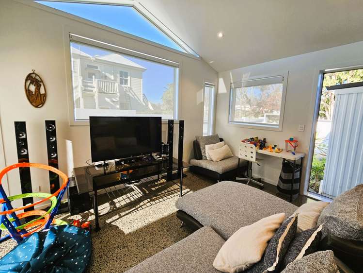 21A Burgess Road Devonport_12