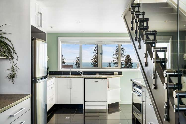 61/3 Shakespeare Road_4