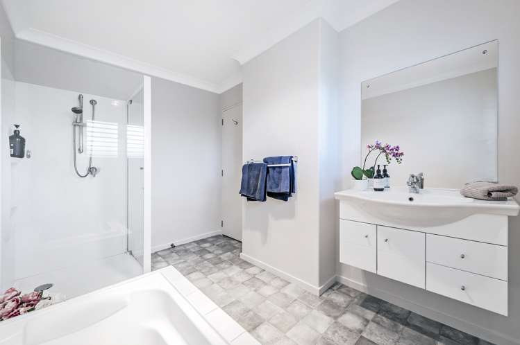 29 School Lane Kirwee_17