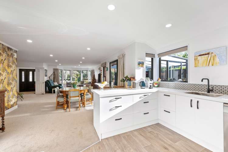 105A Maxwell Road_3
