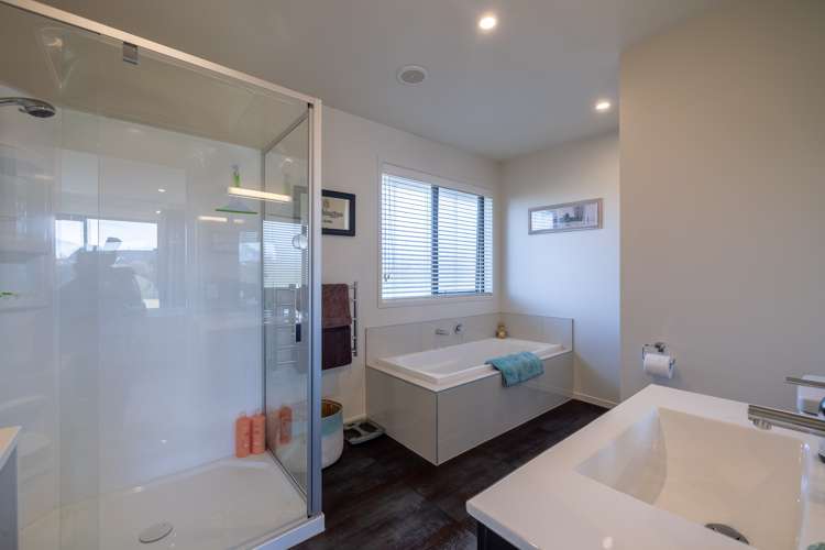 1 Jack Young Place Albert Town_9