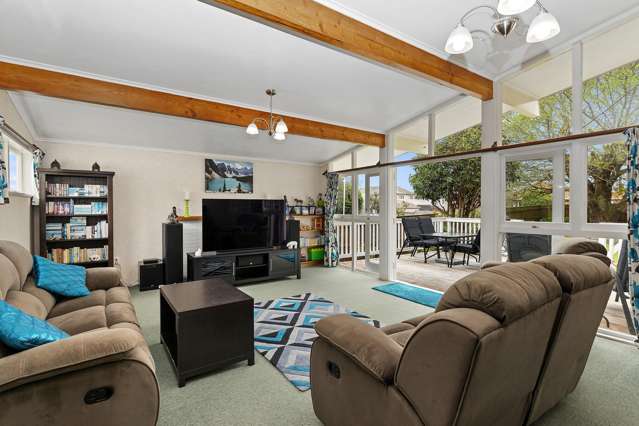 93 Mcleod Road Te Atatu South_3