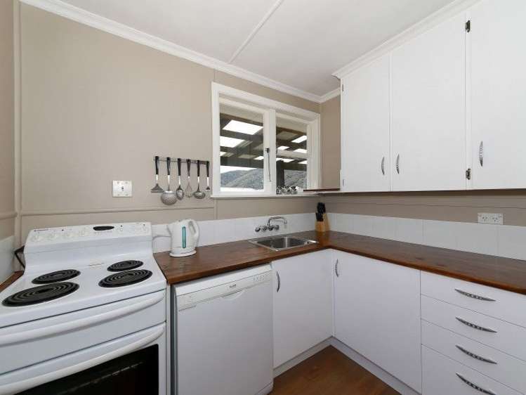 1 Brownlee Close Havelock_3