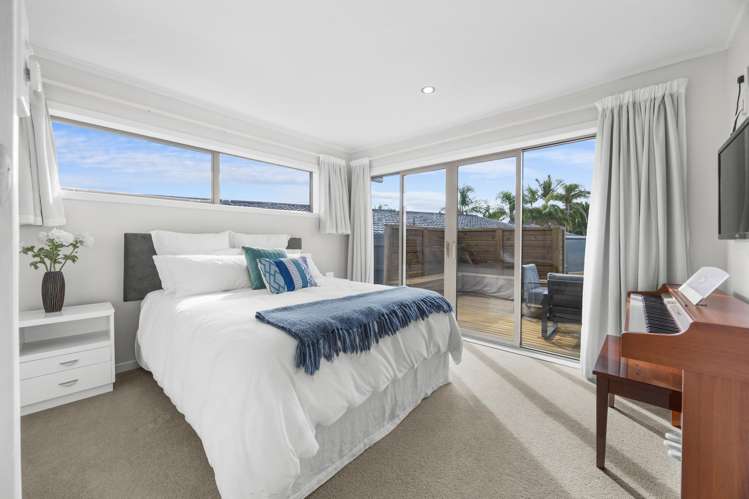 8 Rachael Place Farm Cove_18