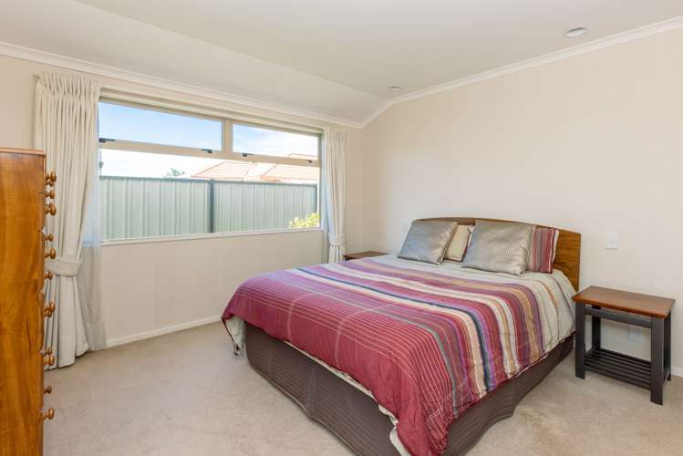 5 Ellerslie Place Taradale_10