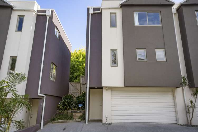 23/21 Hunters Park Drive Three Kings_13