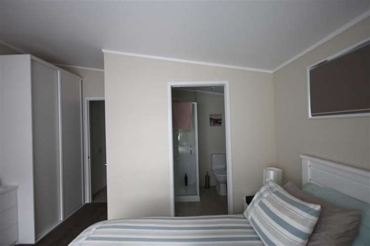 20 Glen Vnus Pauanui_11