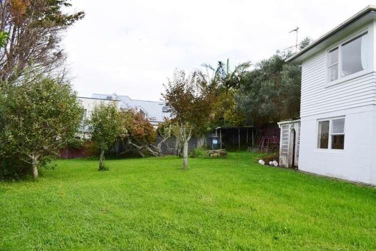 68 Lyons Avenue Murrays Bay_19