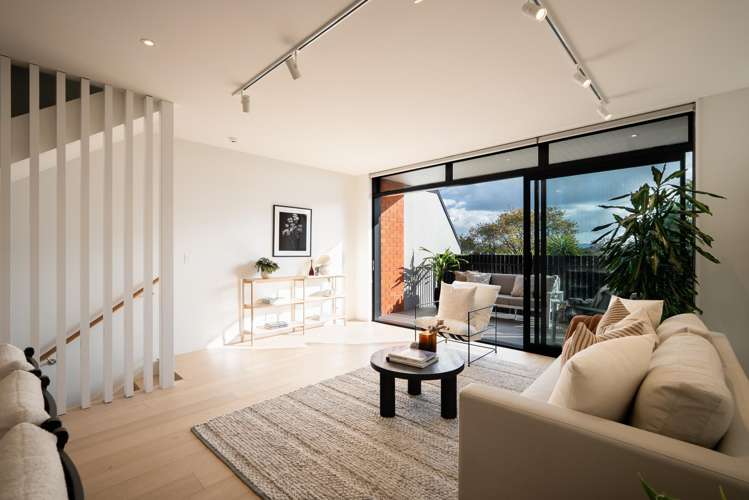 2/52 Sainsbury Road_3