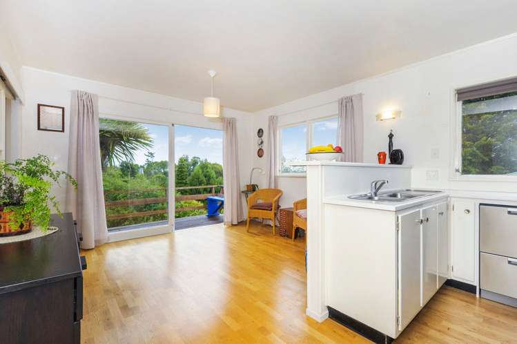 12 De Val Drive Titirangi_5