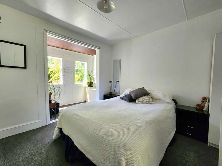 28 Ross Street Dunollie_16