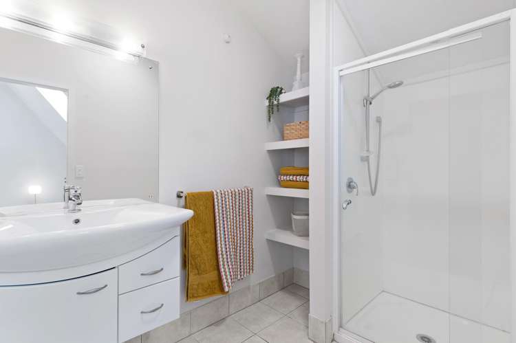 18 Pyatt Place Redwood_13