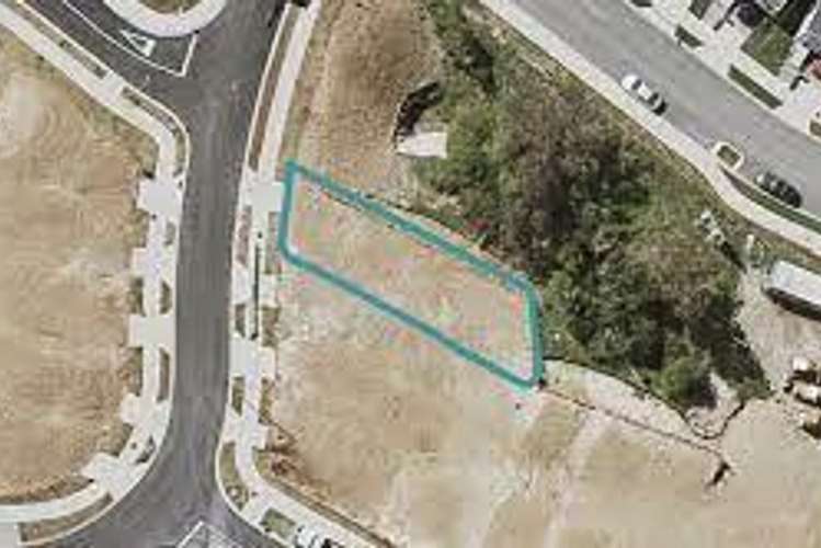 70 Joseph Street Flat Bush_3