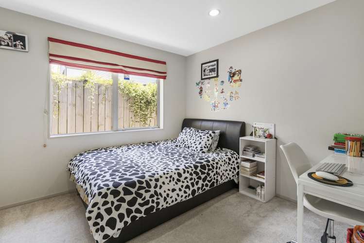 2/53 Hutchinson Avenue New Lynn_11
