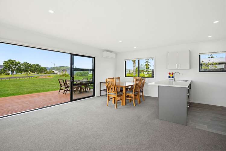 101 Kelly Jade Avenue Matarangi_9