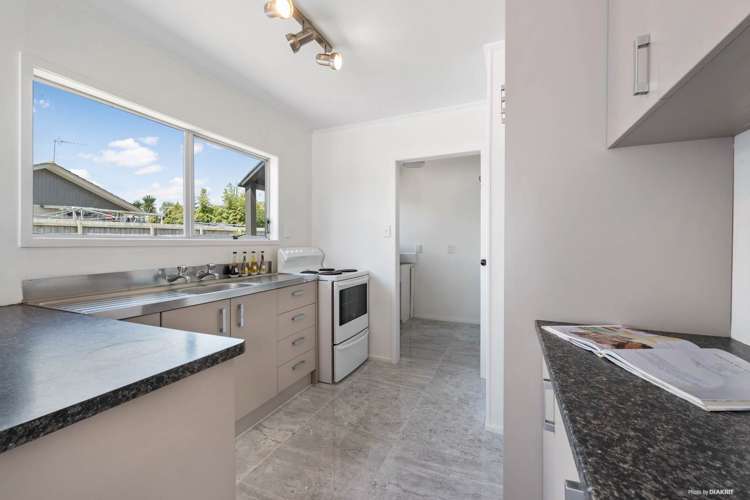 14 Moncrieff Avenue Clendon Park_5