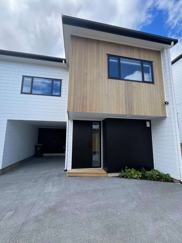 Modern 4-Bedroom Townhouse – 10B Line Road, Glen Innes