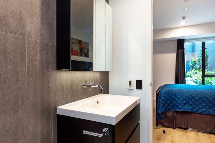 302/6 Dock Street Auckland Central_15