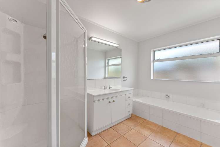 24 Fremantle Place Pakuranga Heights_23