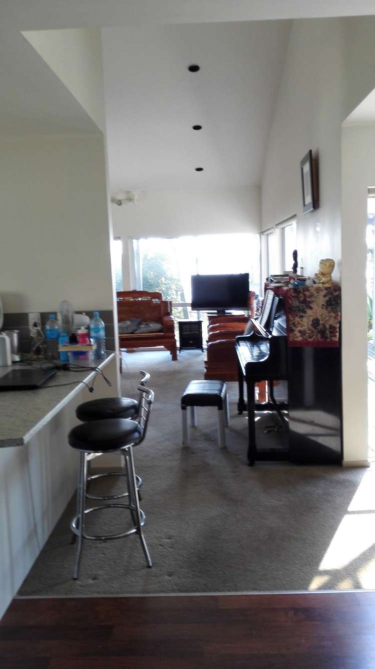 64 Spinnaker Drive Te Atatu Peninsula_24