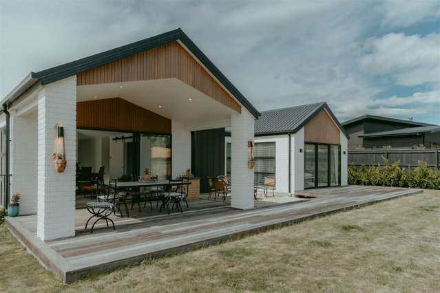 Classic Soul, Contemporary Style in Mapua