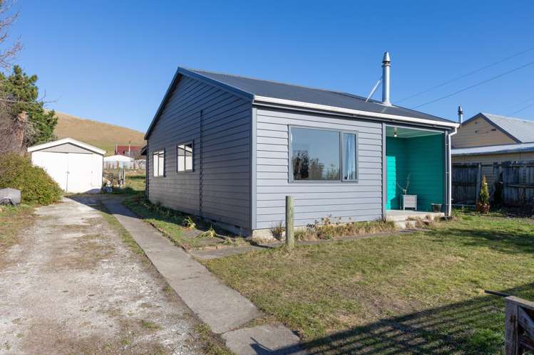 9 Princes Street Waikari_17