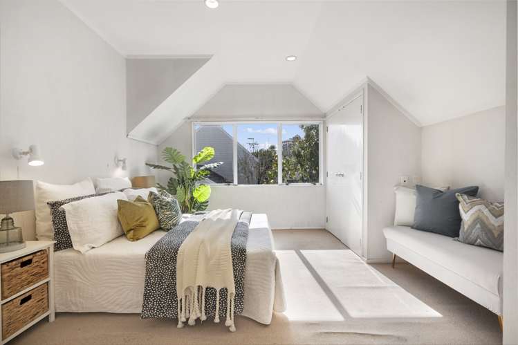 1/24 Clonbern Road Remuera_10