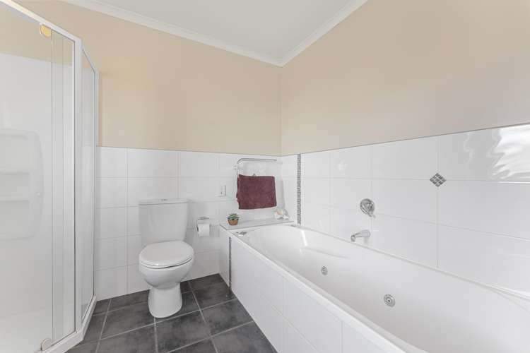 19 Walnut Grove Kelvin Grove_16