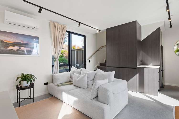 12 Elevator Lane Jacks Point_10