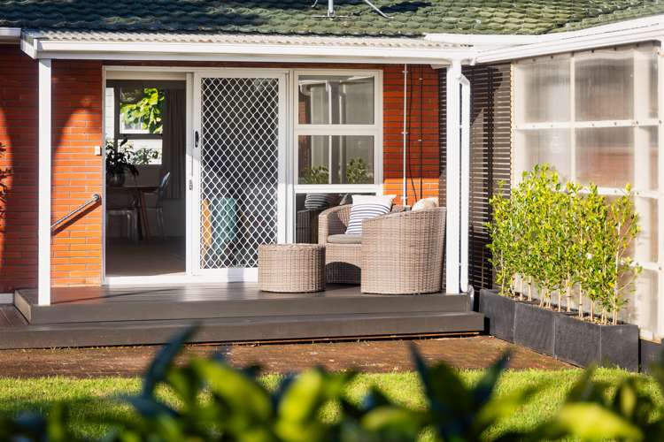 2/17 Woodward Road Mount Albert_14