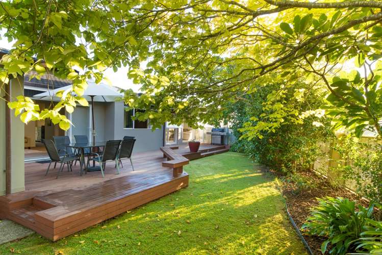 7 Christensen Place Forrest Hill_22