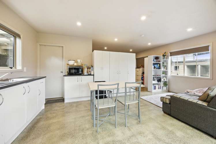 9 Sheehan Road Te Atatu South_22