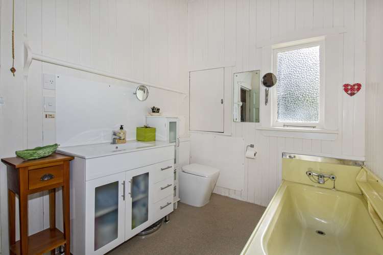 43 Riverside Drive Riverside_12