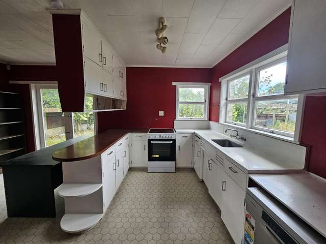 1217 Willowpark Road North Mayfair_1