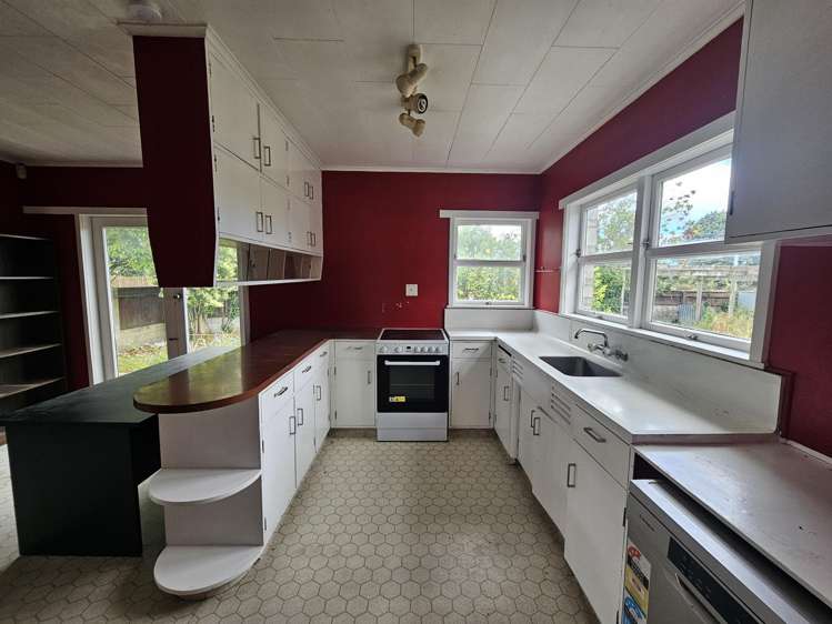 1217 Willowpark Road North_1