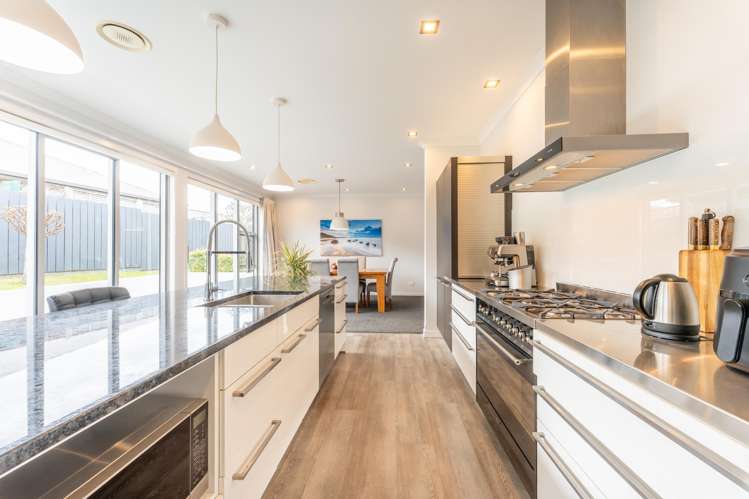 2 Meadowstone Street Gleniti_14